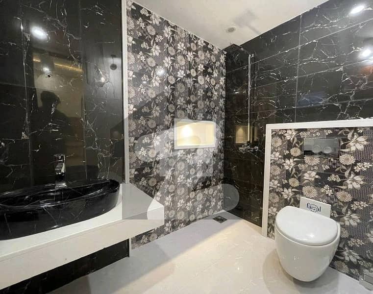 10 MARLA BRAND NEW LUXUARY FULL HOUSE FOR RENT IN JAniper BLOCK BAHRIA TOWN LAHORE — photo 2