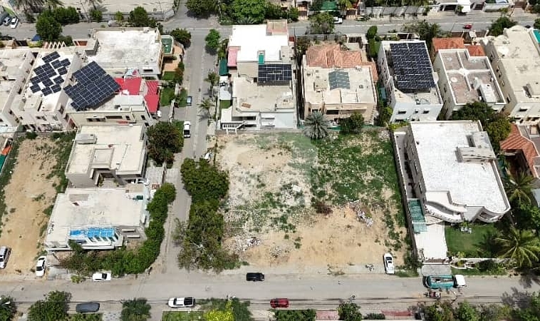 2000 Sq Yd Plot for Sale in DHA Defence, Karachi — photo 1