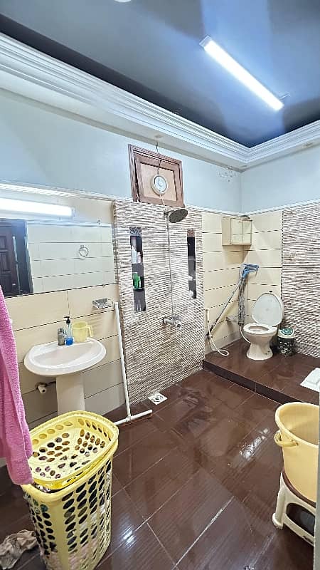 400 Square Yards Double Storey House For Sale Block 3a Gulistan-e-Jauhar — photo 2