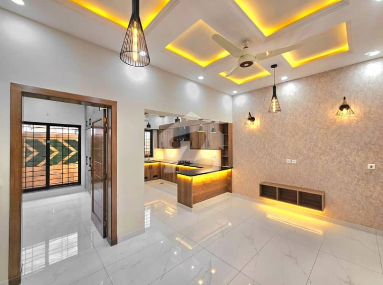 5 Marla 4 Bedroom House for Sale in Bahria Town Rawalpindi — photo 1