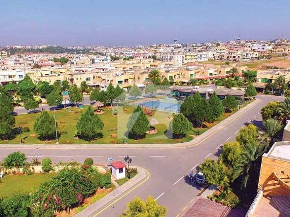5 Marla Residential Open Form Plot For Sale In Sector G Bahria Town Lahore — photo 2