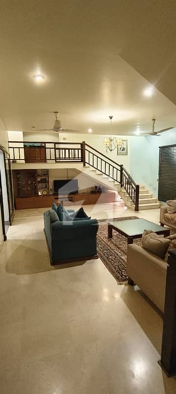 6 Bedroom House for Sale in Gulshan-e-Iqbal KDA Officers Society Karachi — photo 3