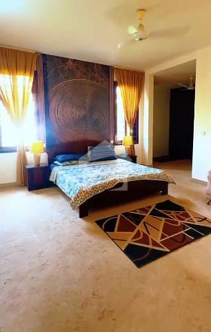 A Great Choice For A Prime Location 500 Square Yards House Available In DHA Phase 6 — photo 2