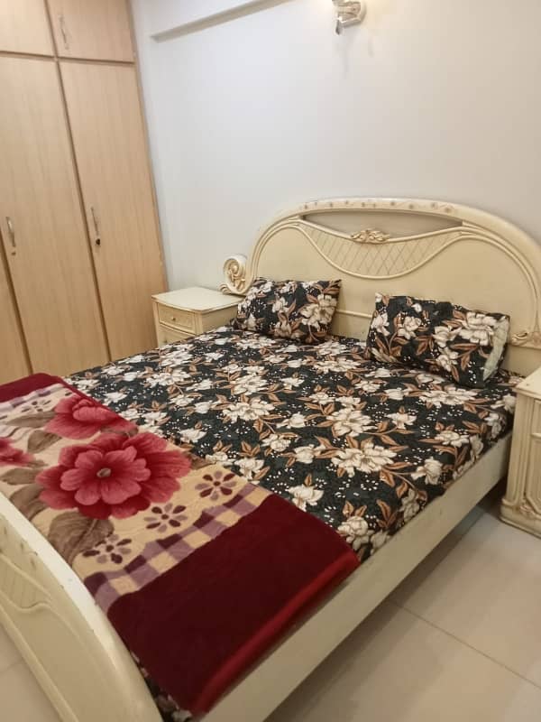 EXCELLENT RENTAL OPPORTUNITY: FULLY FURNISHED 2-BEDROOM APARTMENT FOR RENT IN RAHAT COMMERCIAL, DHA PHASE 6, KARACHI — photo 4