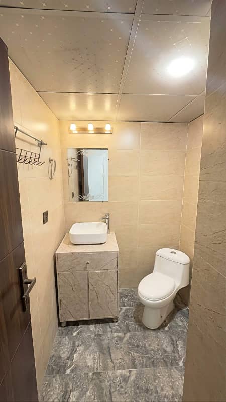 Furnished Apartment For Rent Daily Basis in Bahria Town Lahore Short Stay VIP Apartment Per Day Fully Furnish Apartmentfor Rent for Night Stay — photo 2