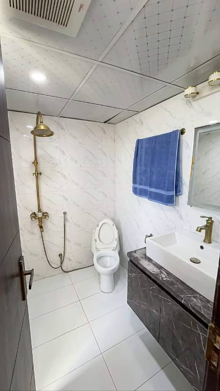 Furnished Apartment For Rent Daily Basis in Bahria Town Lahore Short Stay VIP Apartment Per Day Fully Furnish Apartmentfor Rent for Night Stay — photo 4