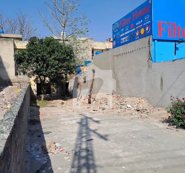 JOHAR TOWN PHASE 2 PLOT FOR SALE — photo 2