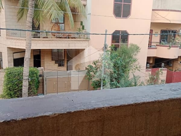 240 Sq Yd 8 Bedroom Property for Sale in Block 13, Gulistan-e-Johar, Karachi — photo 1